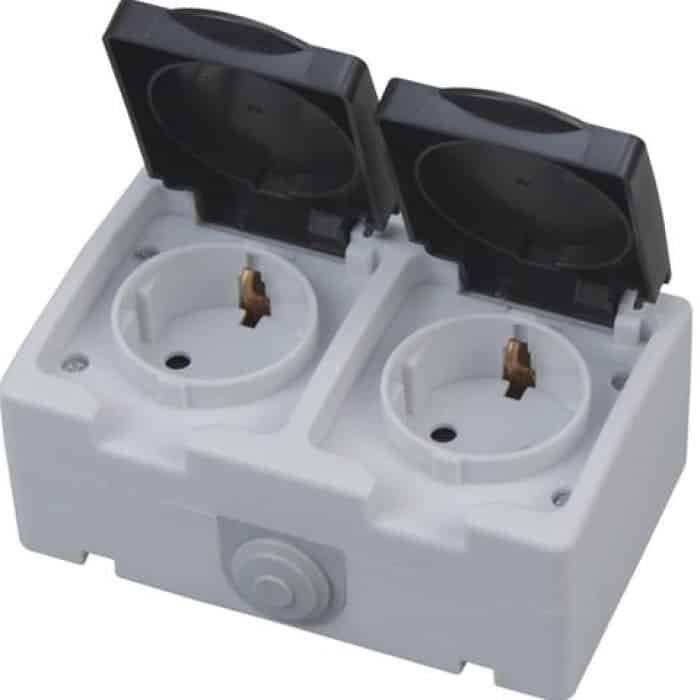 Розетка 2-а з/з atom накладна